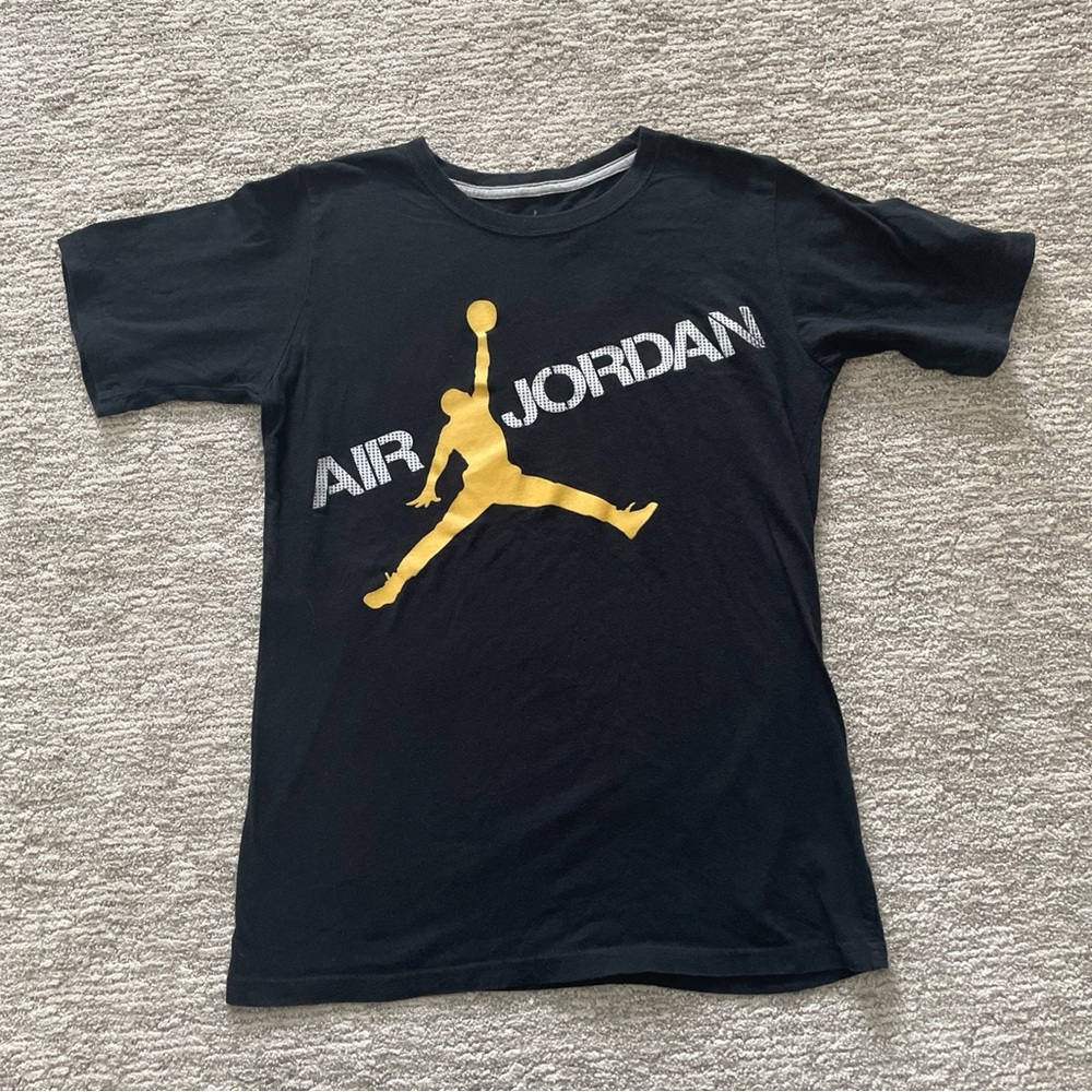 Air Jordan Jumpman Large Youth 16/18 Short Sleeve Black Shirt Spellout Logo